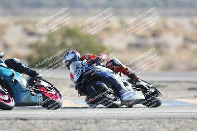 media/Dec-07-2025-CVMA (Sun) [[3e7d2de5dc]]/Race 12- Formula 40 MW and LW/